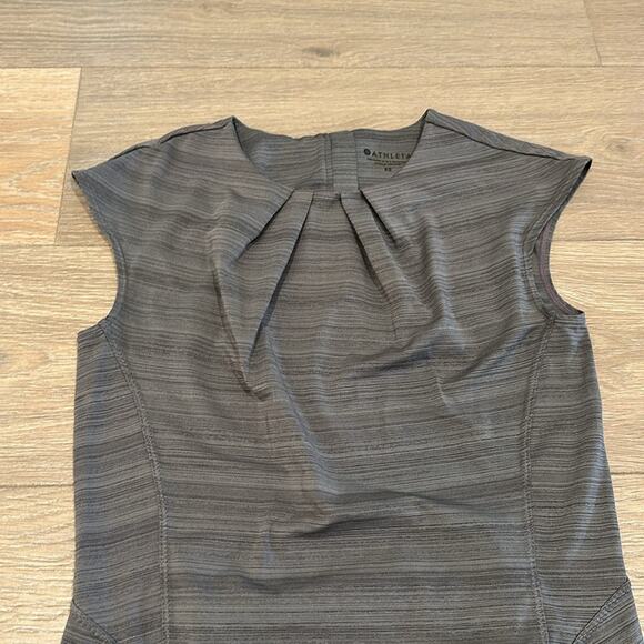 ATHLETA Heathered Gray Cap Sleeve Workout Running Zipper Back Shirt Top Size XS - Picture 2 of 11